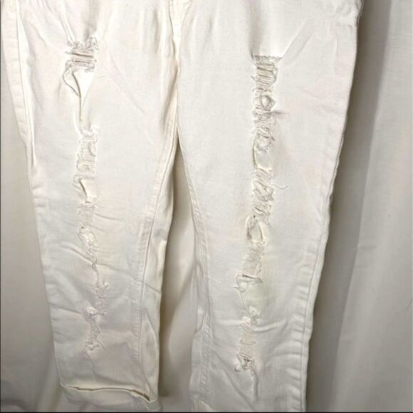 Indigo Rein White Stretch Distressed Cropped Jeans - Picture 2 of 5